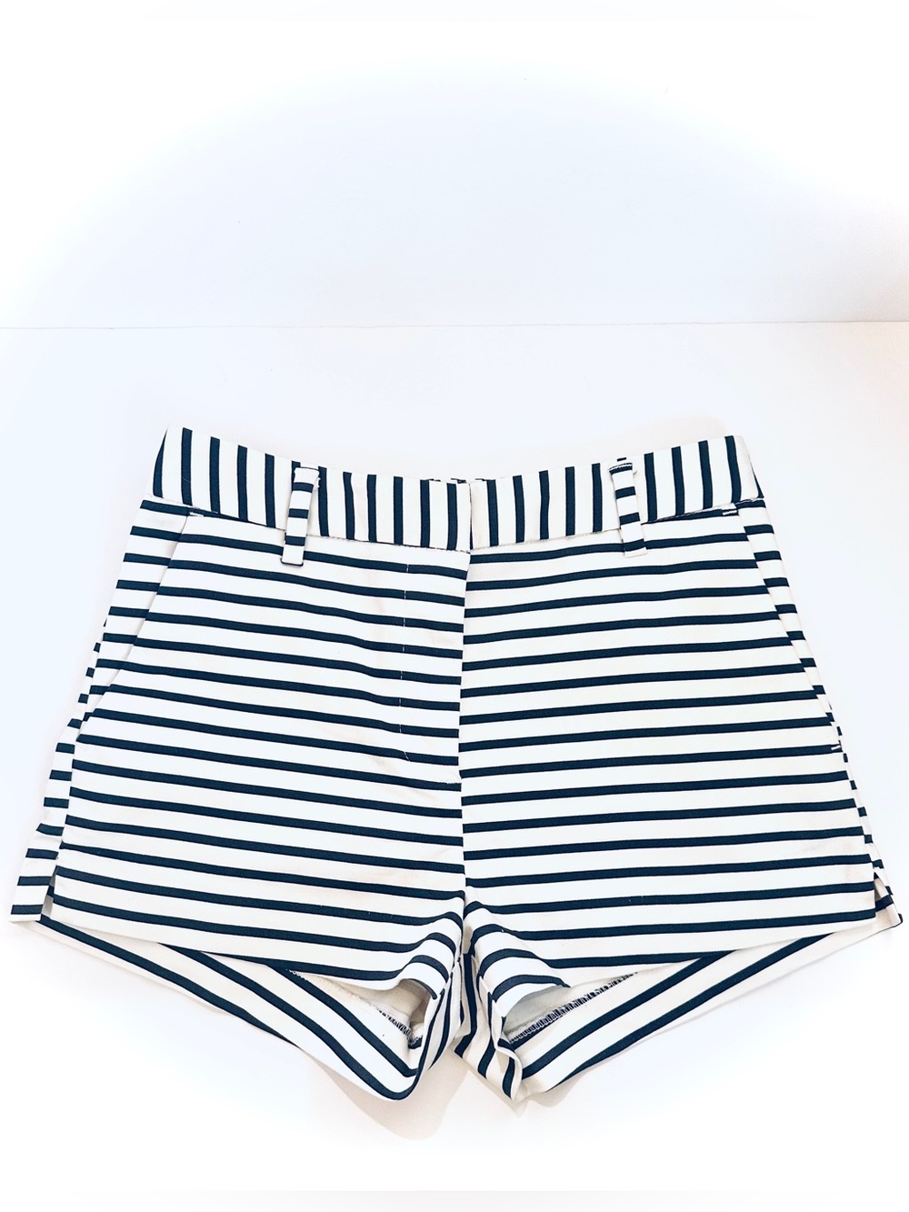 NWOT H&M Summer Nautical Blue & White Striped High-Waist Shorts w/ Pockets